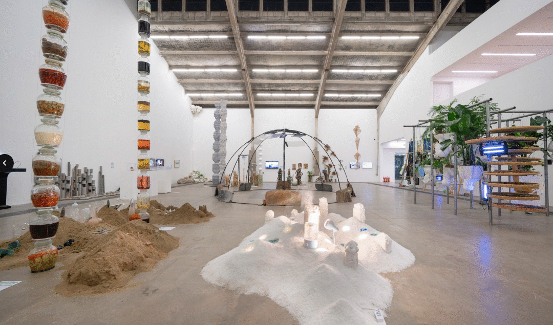 《生态实验室》展览现场，北京常青画廊，2024年5月